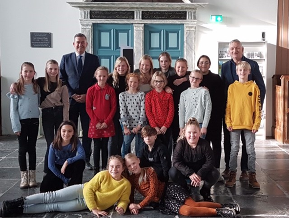 groep 7-8 De Bonte Mol bij burgemeester Alkmaar Emile Roemer november 2020